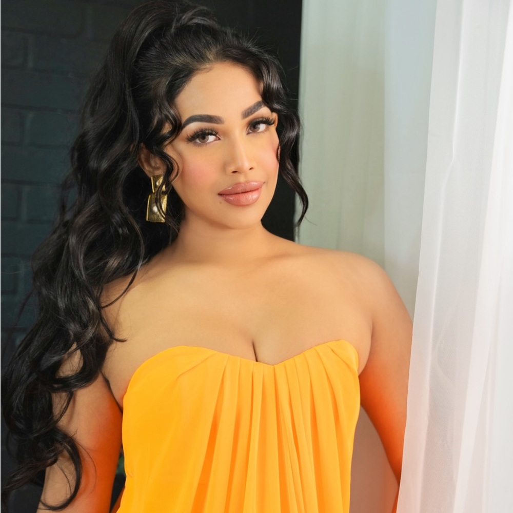 Meet your Posher, Peya